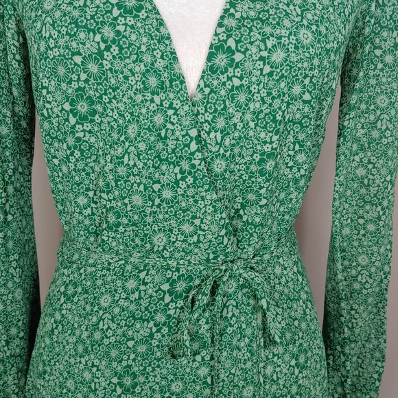 Like New Reformation Green Rosebud Mini Wrap Dress - Picture 10 of 13